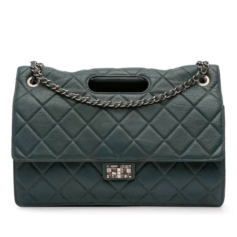 Chanel Paris Byzance Maxi Washed Lambskin Take Away Flap Blue Leather Good condition - Front View