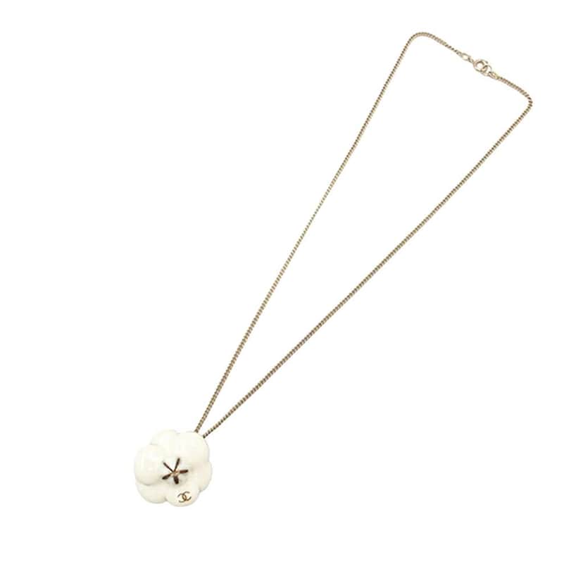 Chanel CC Gold Plated Enamel Camellia Pendant Necklace Gold Metal Good condition - Front View