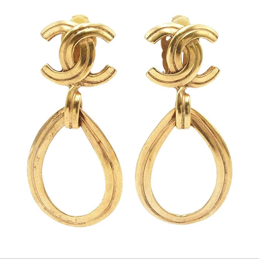 Chanel CC Gold Plated Teardrop Dangle Hoop Clip On Earrings Gold Metal Very good condition - Front View