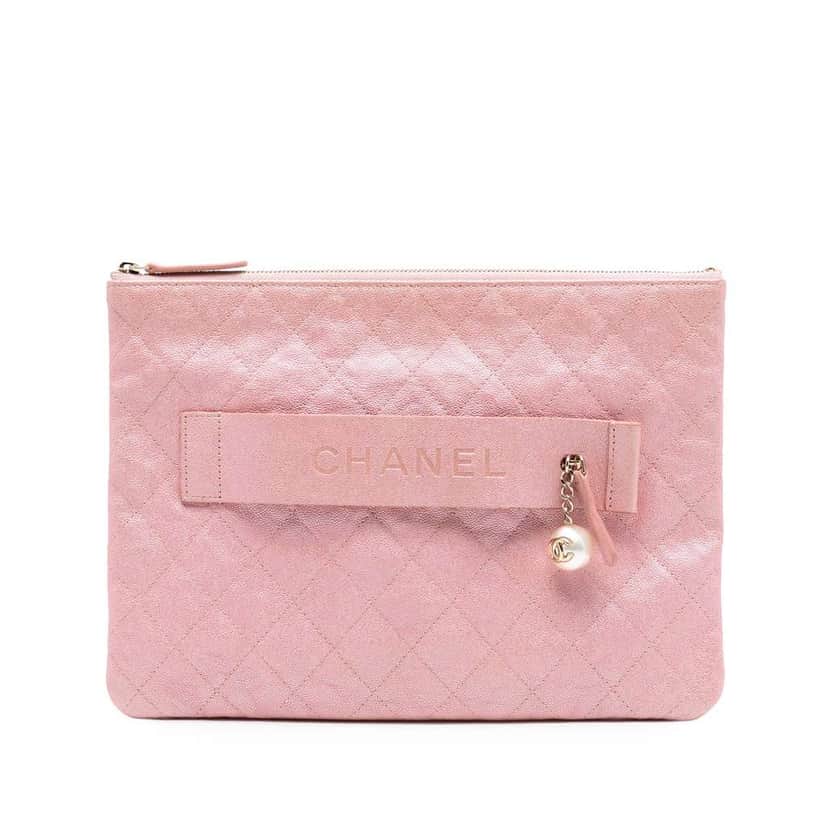 Chanel Large Quilted Iridescent Caviar Night by the C O Case Clutch Pink Leather Good condition - Front View