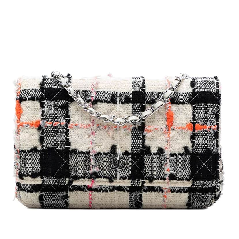 Chanel CC Quilted Tweed Wallet On Chain White Tweed Very good condition - Front View