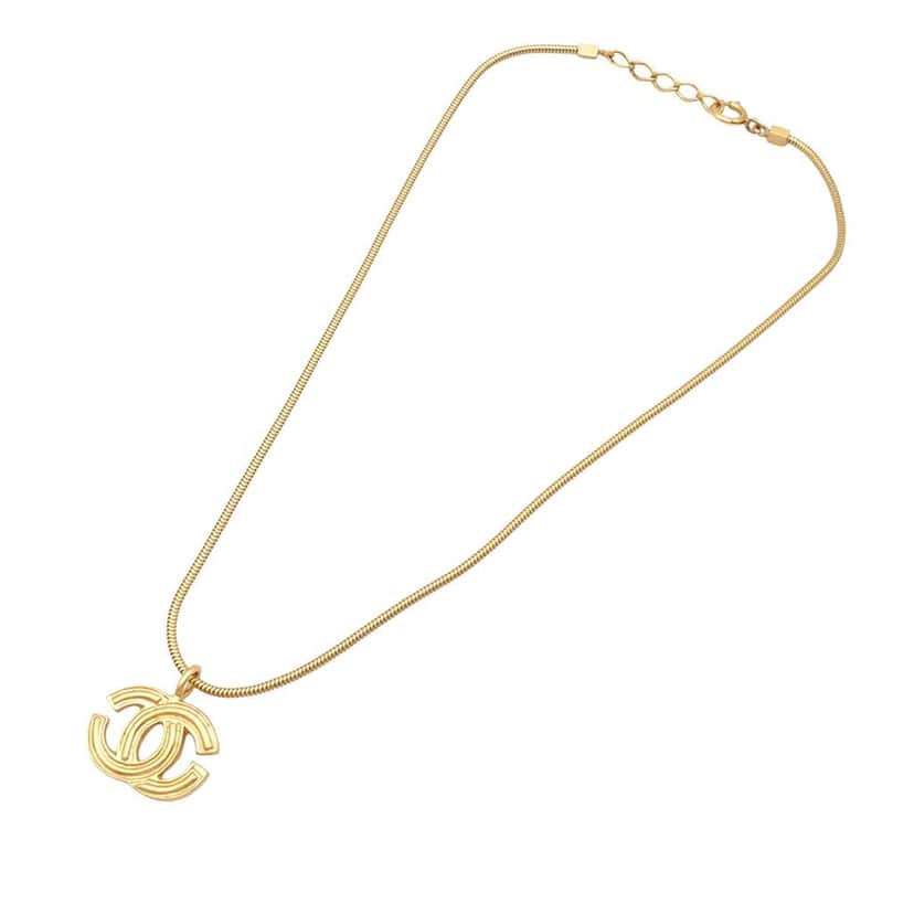 Chanel Gold Plated CC Pendant Necklace Gold Metal Good condition - Front View