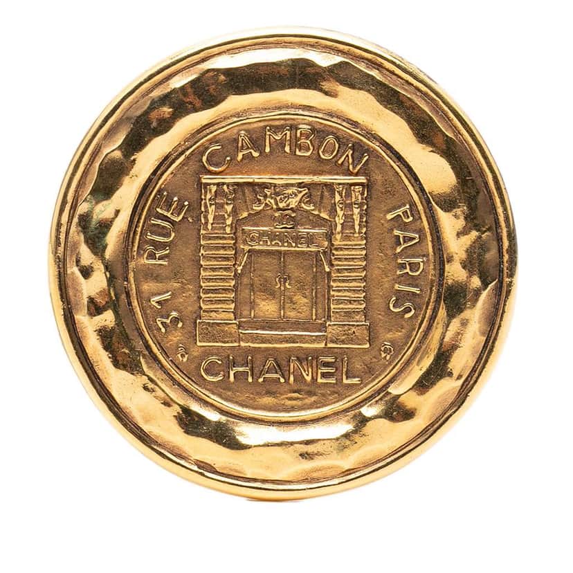 Chanel Gold Plated 31 Rue Cambon Round Brooch Gold Metal Very good condition - Front View