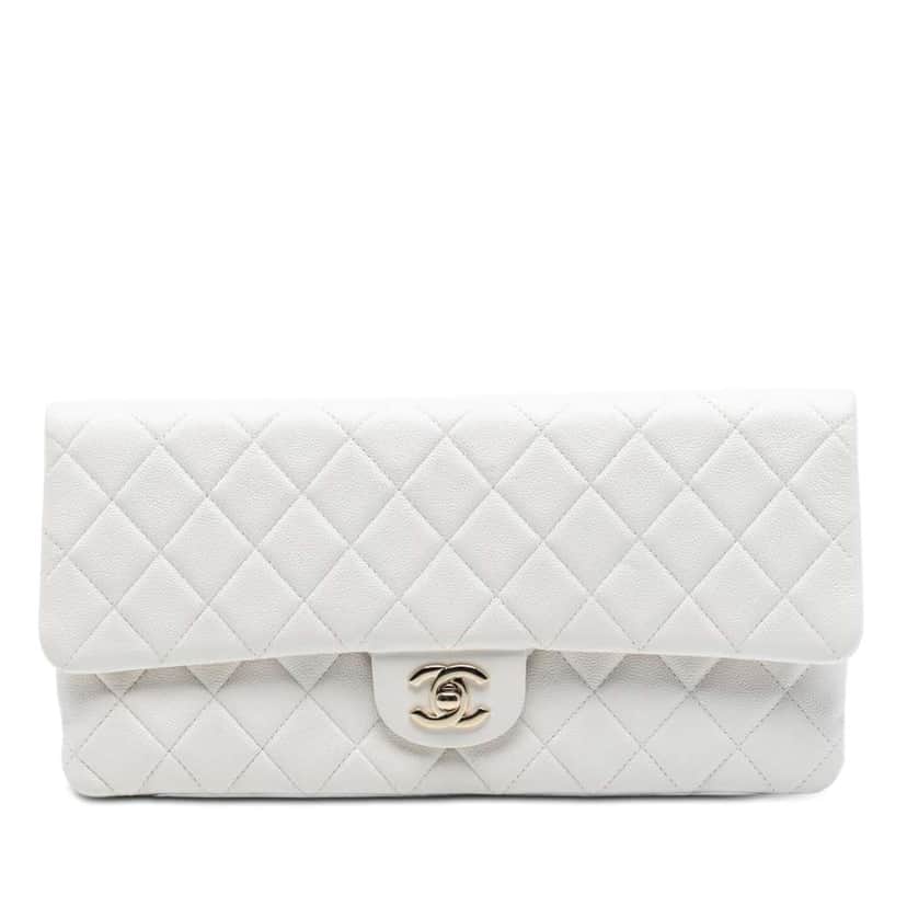 Chanel Quilted Caviar East West Flap Clutch White Leather Good condition - Front View