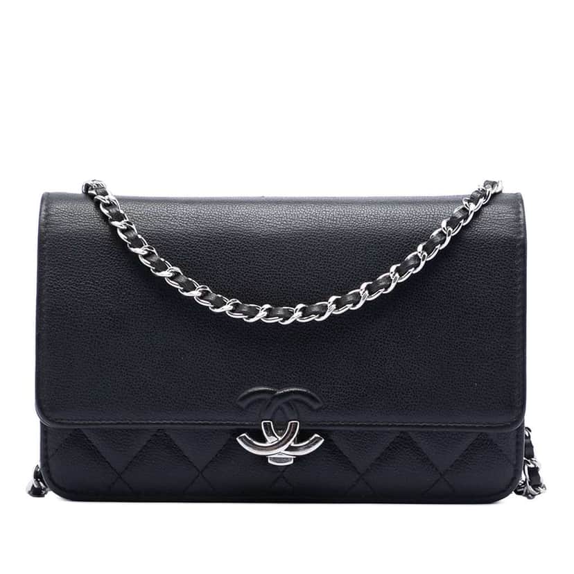 Chanel Quilted Calfskin Urban Companion Wallet on Chain Black Leather Good condition - Front View
