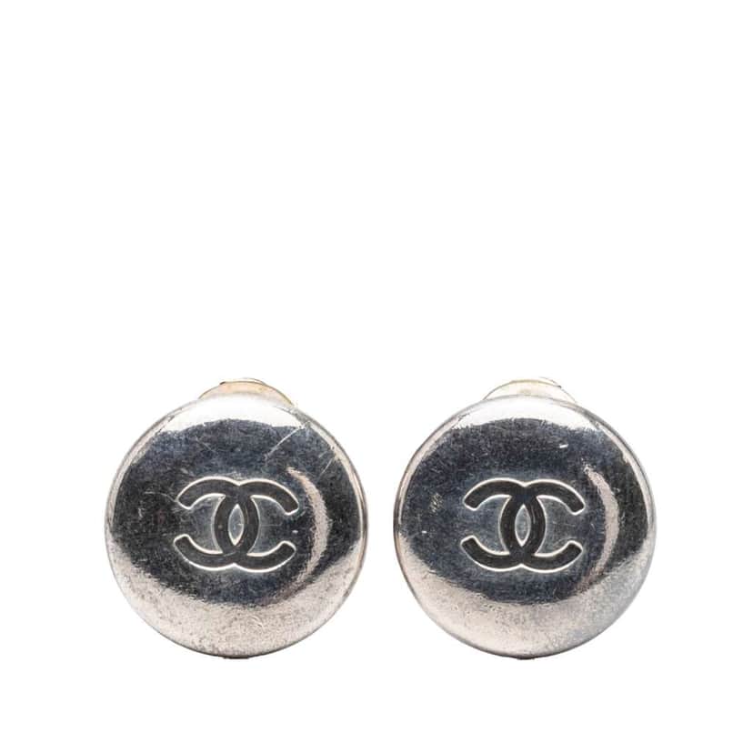 Chanel CC Silver Plated Round Clip on Earrings Silver Metal Very good condition - Front View