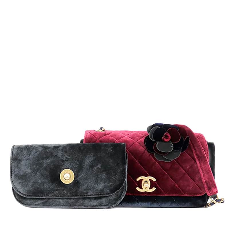 Chanel Medium Quilted Velvet Private Affair Camellia Flap Blue Velvet Very good condition - Front View