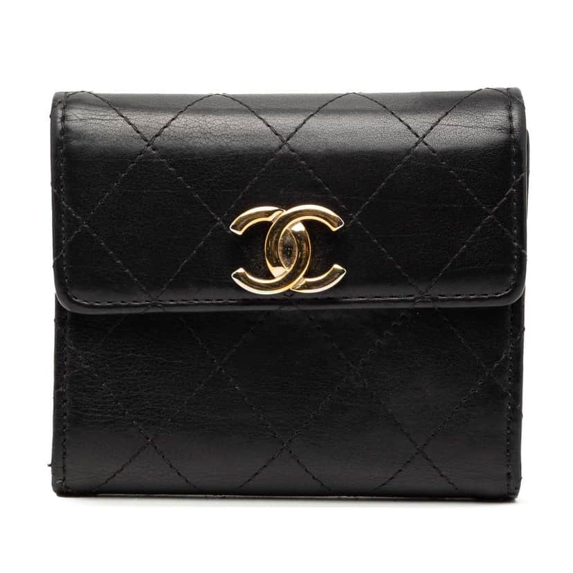 Chanel CC Quilted Lambskin Trifold Wallet Black Leather Good condition - Front View