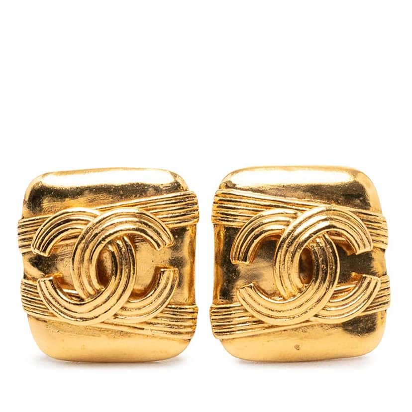 Chanel Gold Plated Wrapped CC Clip On Earrings Gold Metal Very good condition - Front View