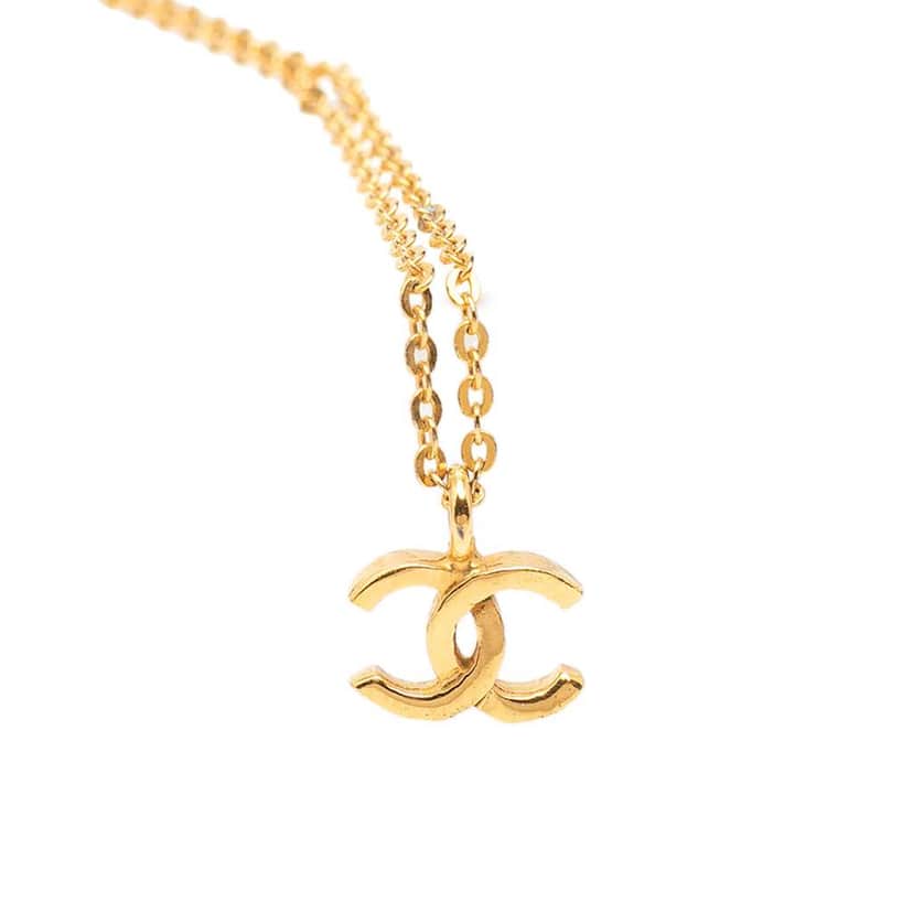 Chanel Gold Plated CC Pendant Chain Necklace Gold Metal Very good condition - Front View