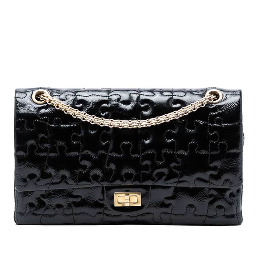 Chanel Reissue 2.55 Crackled Patent Puzzle Double Flap 226 Black Leather Very good condition - Front View