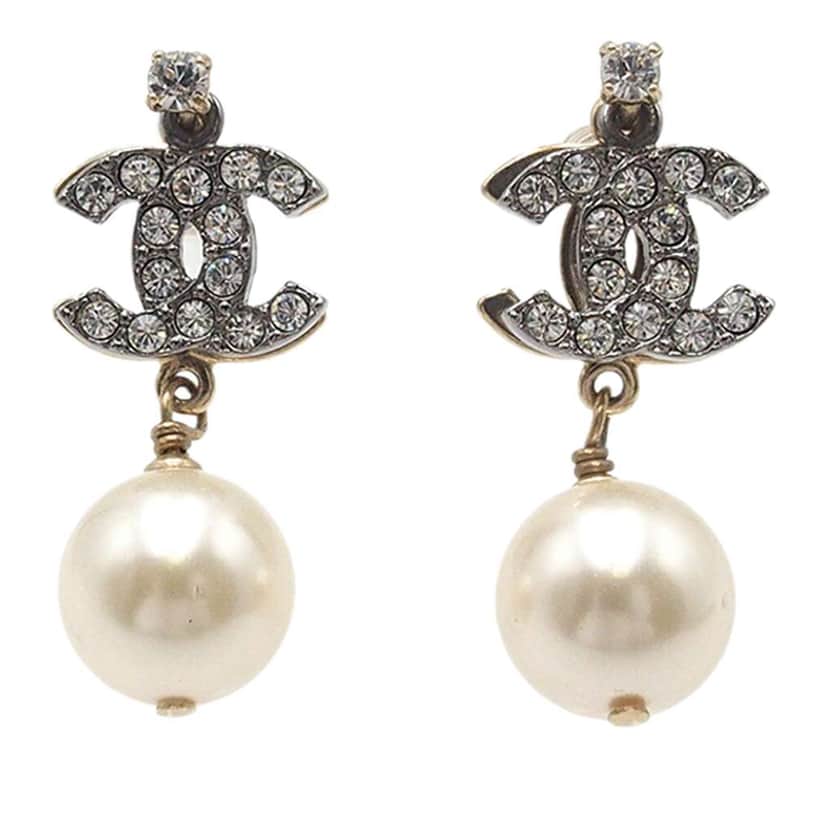 Chanel CC Gold Plated Strass Faux Pearl Drop Push Back Earrings Gold Metal Very good condition - Front View