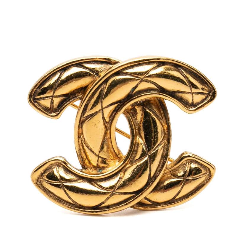 Chanel CC Gold Plated Quilted Brooch Gold Metal Very good condition - Front View