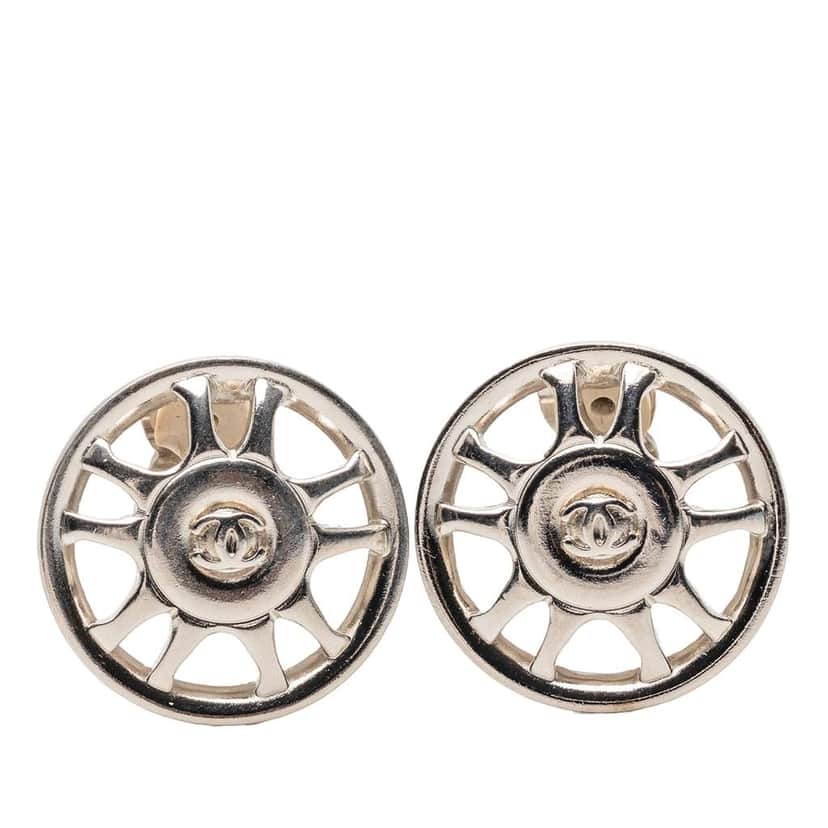 Chanel CC Silver Plated Wheel Clip On Earrings Silver Metal Very good condition - Front View