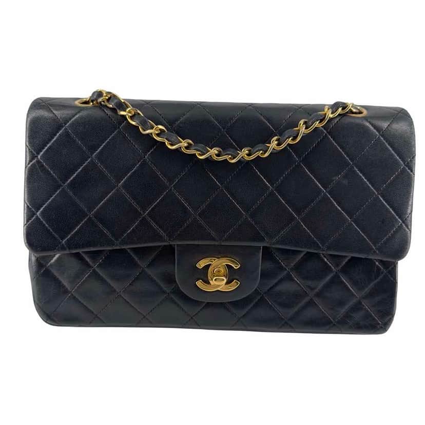 Chanel Timeless Black Leather Good condition - Front View