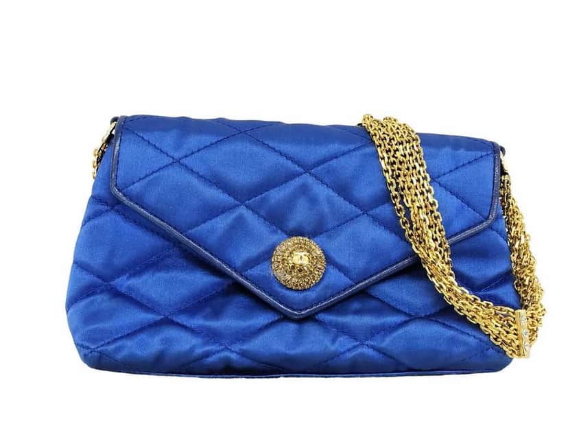 Chanel Matelassé Blue Silk Good condition - Front View