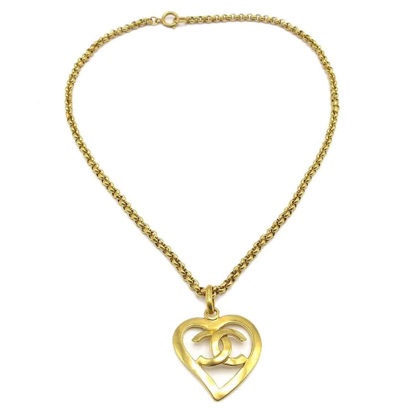 Chanel CC Heart Pendant Necklace Gold Good condition - Front View
