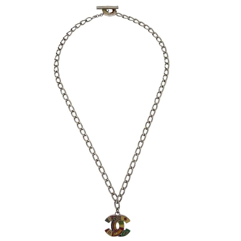 Chanel CC Pendant Necklace Silver Good condition - Front View