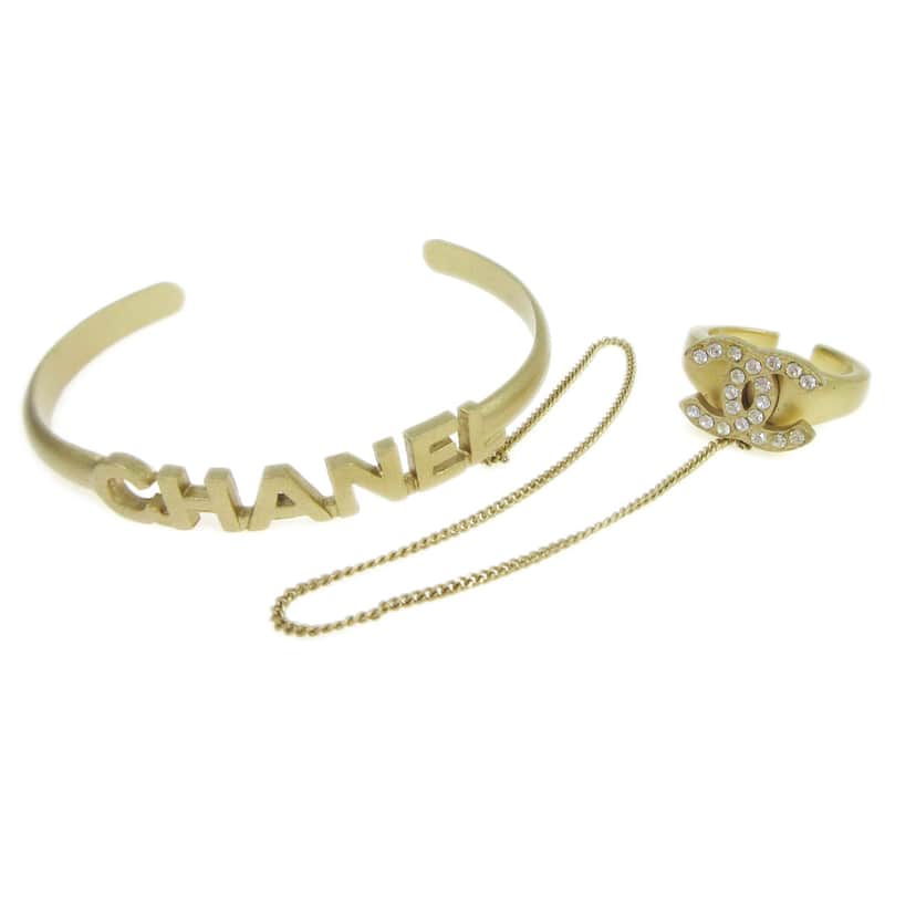 Chanel Logo Cuff with CC Ring Gold Gold Good condition - Front View