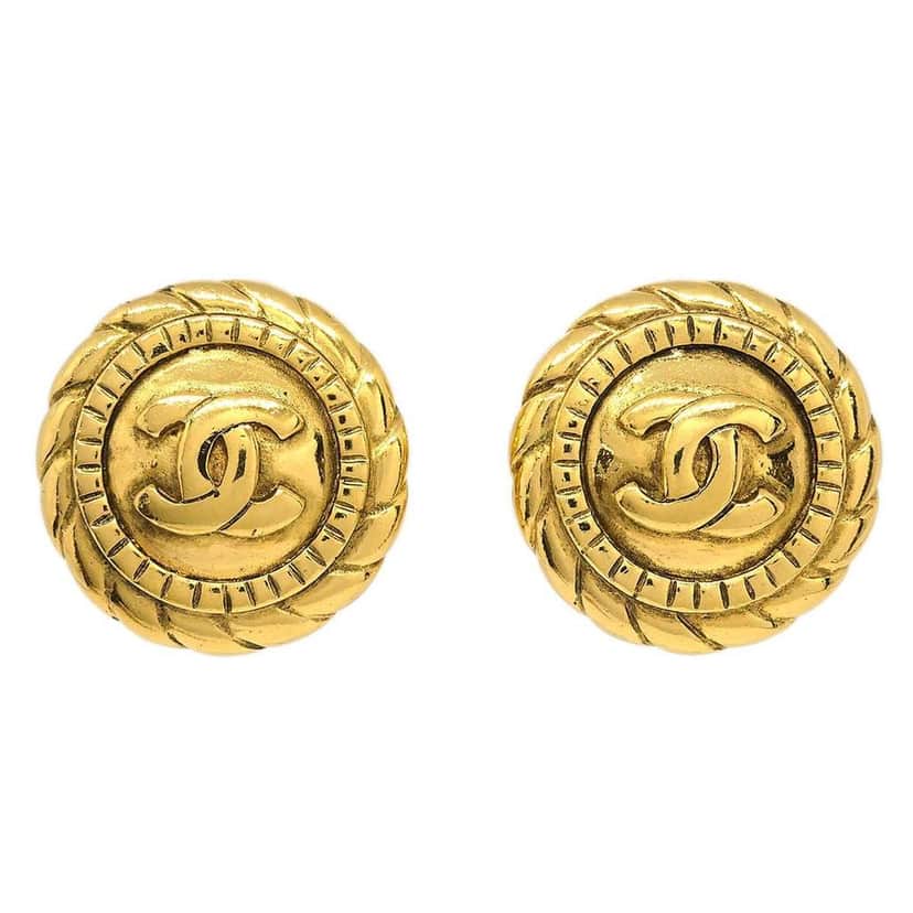 Chanel Vintage CC Logo Round Clip on Earrings Gold Good condition - Front View