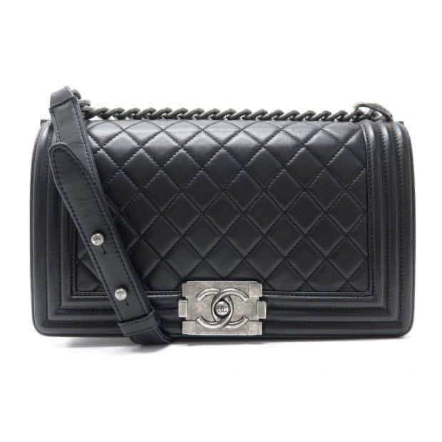 Chanel Boy Black Leather Very good condition - Front View