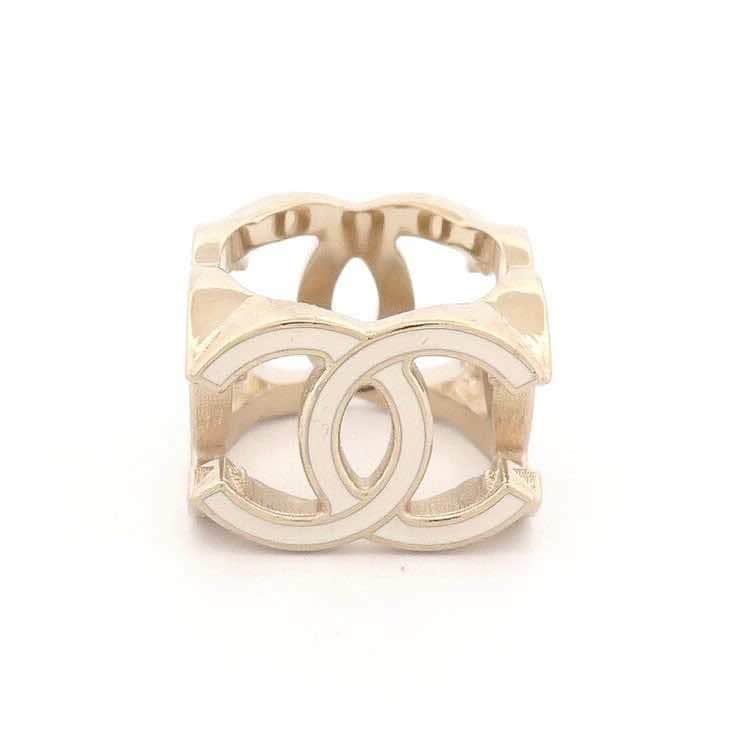 Chanel cc Gold Metal Very good condition - Front View