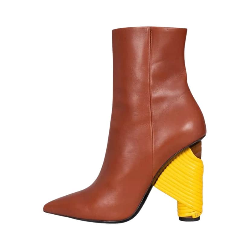 Balenciaga Pointed Toe Ankle Boots Brown Leather Very good condition - Front View