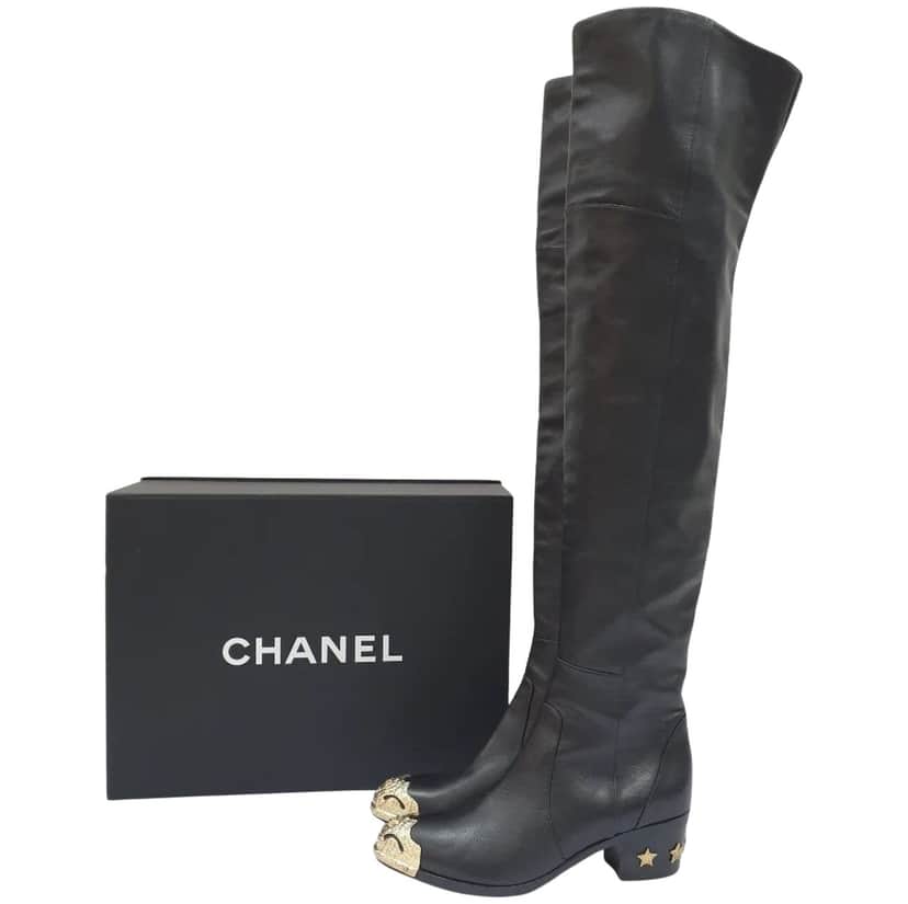 Chanel Paris Dallas Cap Toe Thigh Black Leather Very good condition - Front View