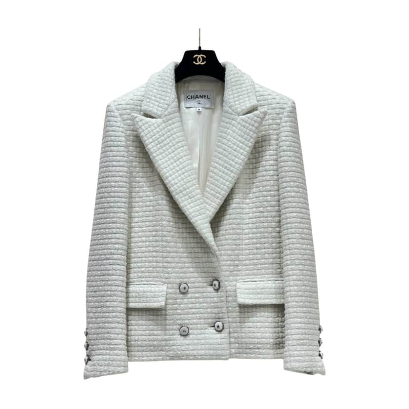 Chanel 2021 Double Breasted Blazer White Tweed Very good condition - Front View