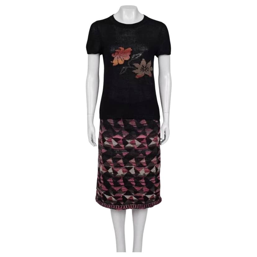 Chanel Geometric Knit Top Skirt Set Black Cotton Very good condition - Front View