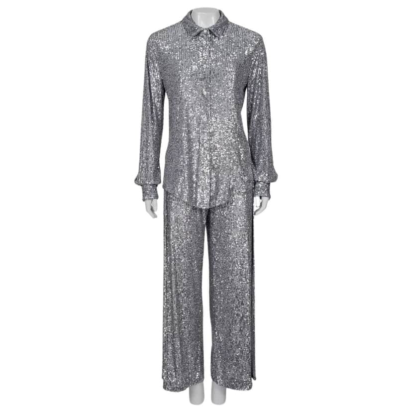 Tom Ford Sequin Suit Set Pre ownned Silver Silk Very good condition - Front View