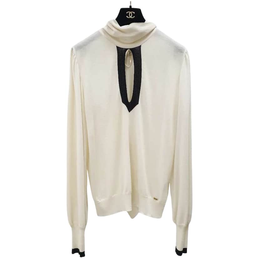 Chanel Tie Neck Blouse Black Wool Good condition - Front View