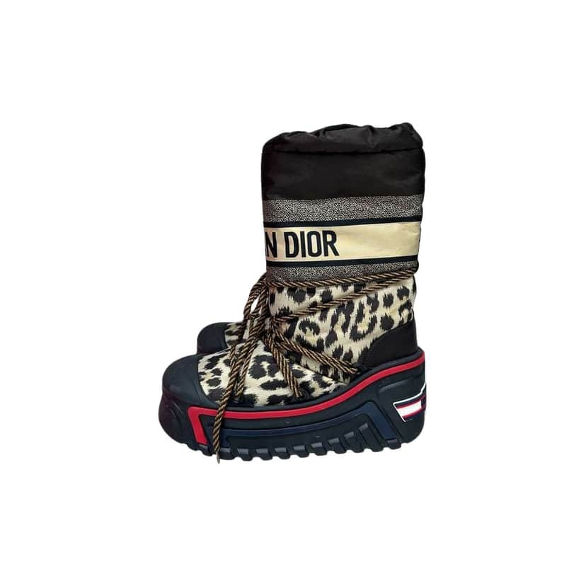 Dior Leopard Print Snow Boots Black Leather Very good condition - Front View