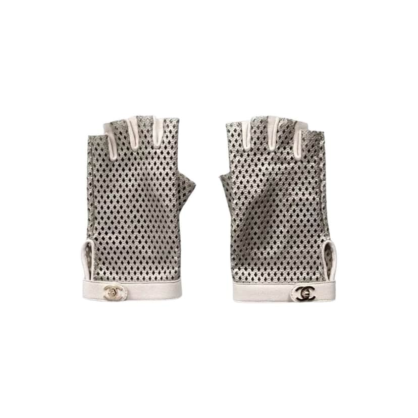 Chanel Perforated Faux Gloves pre ownd Silver Leather Very good condition - Front View