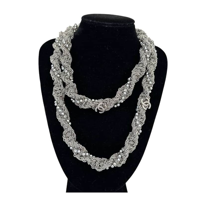 Chanel Multi Layer Chain Necklace A18 Silver Lace Very good condition - Front View