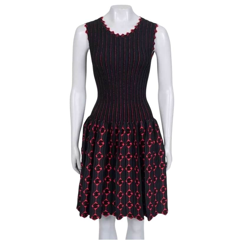 Alaïa Fitted Sleeveless Dress Black Very good condition - Front View