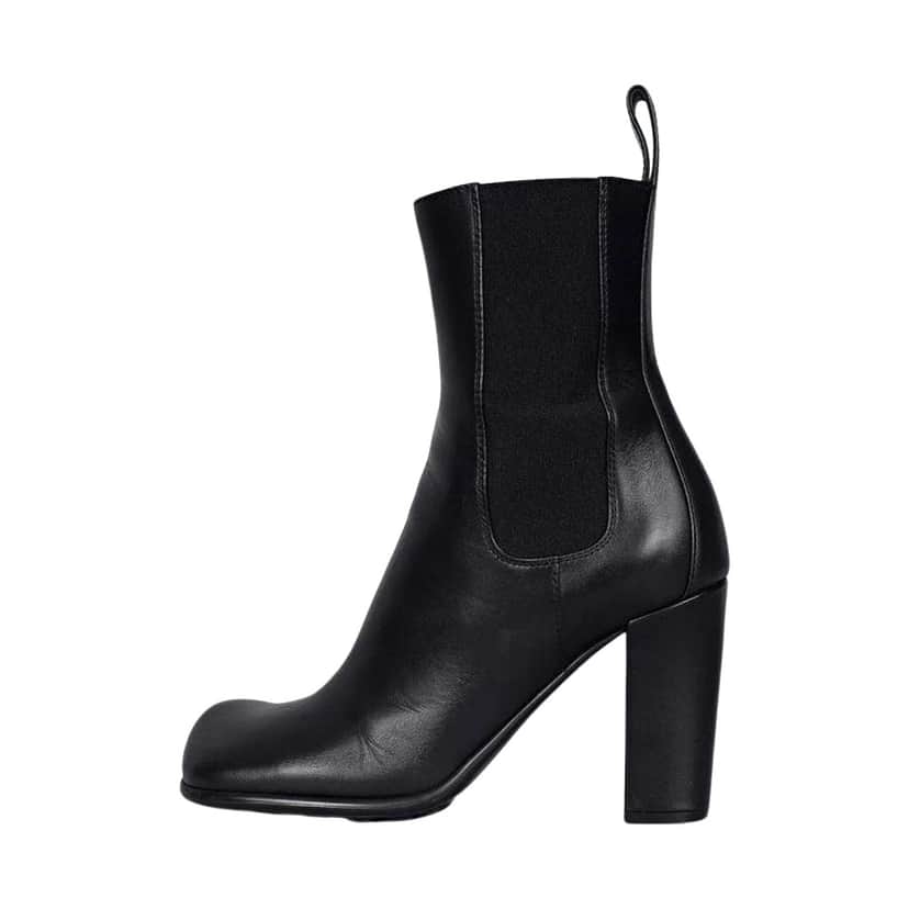 Bottega Veneta Square Toe Ankle Boots Black Leather Very good condition - Front View