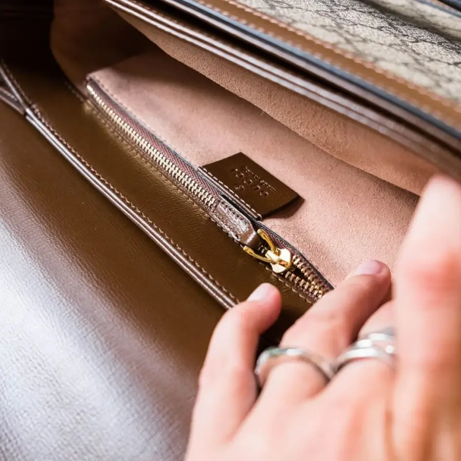 Gucci Horsebit Bag Fake VS Real Guide. Real Gucci Horsebit with smooth interior