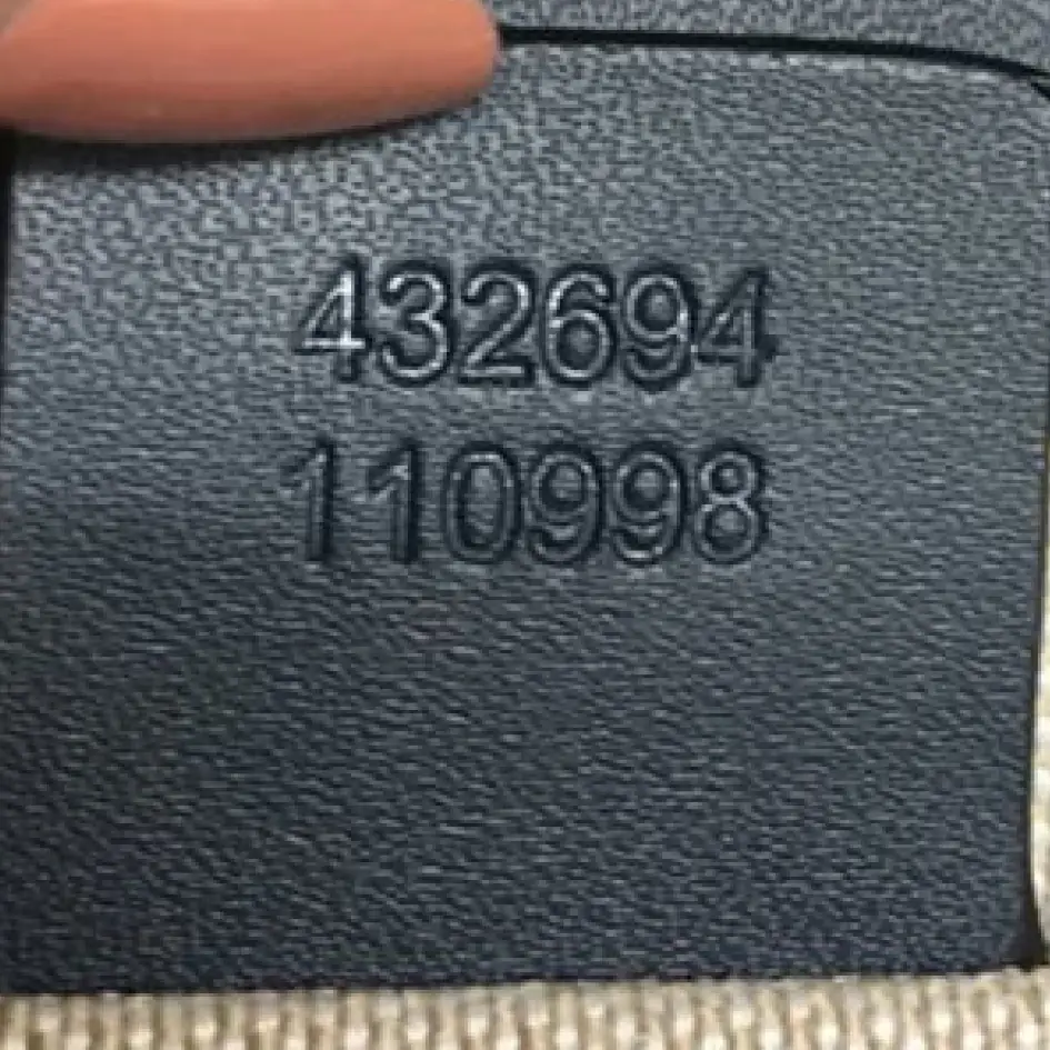 Gucci Horsebit Bag Fake VS Real Guide: The Serial Number. Fake Gucci Horsebit with bold and large font of the serial number