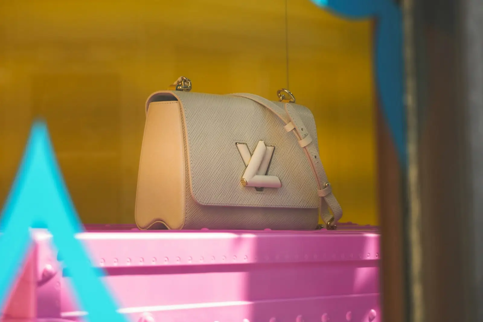 Louis vuitton twist handbag